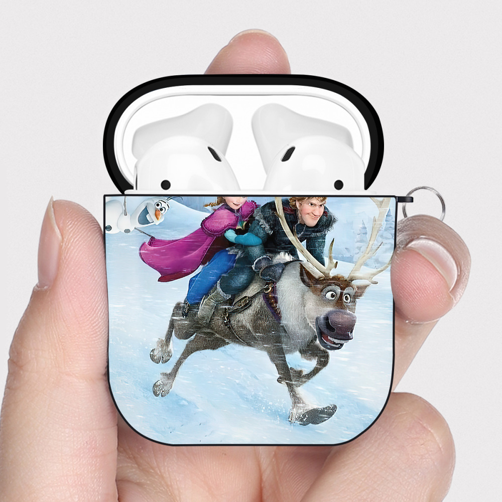 （画像用） アナと雪の女王 アンナ エルサ Frozen Anna Elsa AirPods 第2世代保護ケース ハードシェル ブラック 耐衝撃・防指紋・カラビナ付き