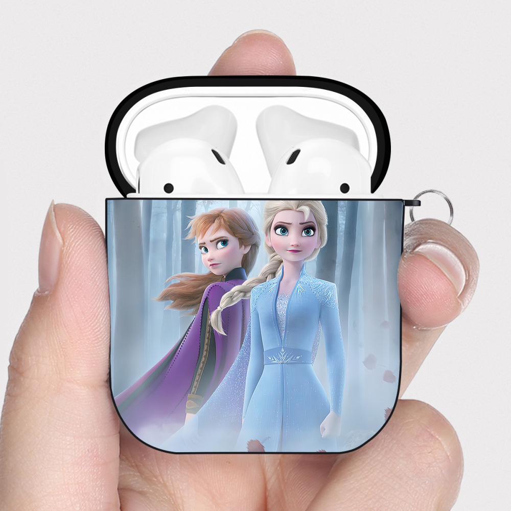 （画像用） アナと雪の女王 アンナ エルサ Frozen Anna Elsa AirPods 第2世代保護ケース ハードシェル ブラック 耐衝撃・防指紋・カラビナ付き