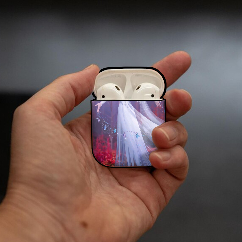 アナと雪の女王 アンナ エルサ Frozen Anna Elsa AirPods 第2世代保護ケース ハードシェル ブラック 耐衝撃・防指紋・カラビナ付き