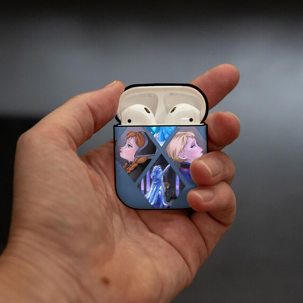 アナと雪の女王 アンナ エルサ Frozen Anna Elsa AirPods 第2世代保護ケース ハードシェル ブラック 耐衝撃・防指紋・カラビナ付き