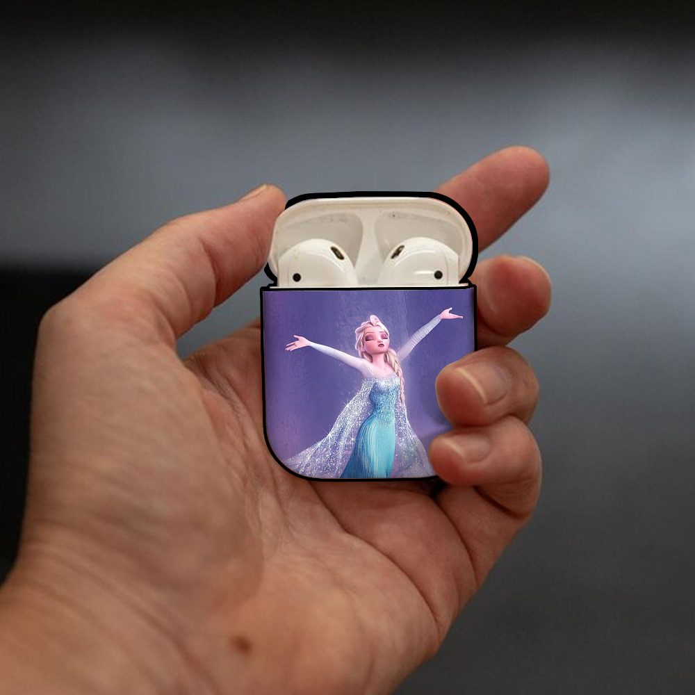 アナと雪の女王 アンナ エルサ Frozen Anna Elsa AirPods 第2世代保護ケース ハードシェル ブラック 耐衝撃・防指紋・カラビナ付き