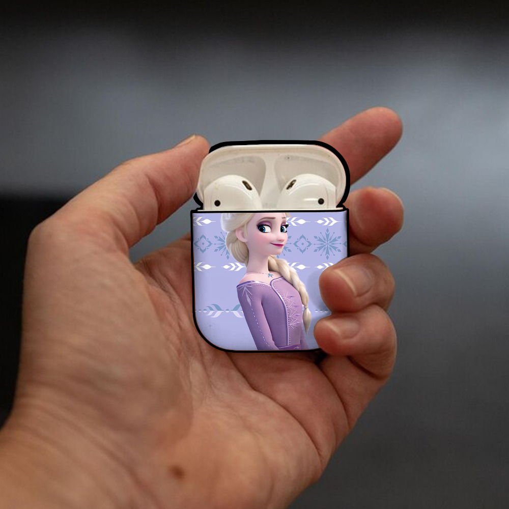 アナと雪の女王 アンナ エルサ Frozen Anna Elsa AirPods 第2世代保護ケース ハードシェル ブラック 耐衝撃・防指紋・カラビナ付き