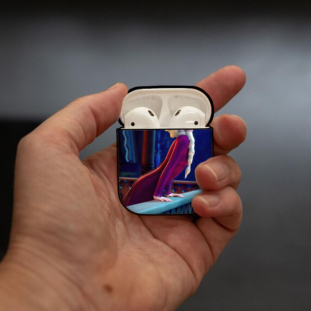 アナと雪の女王 アンナ エルサ Frozen Anna Elsa AirPods 第2世代保護ケース ハードシェル ブラック 耐衝撃・防指紋・カラビナ付き