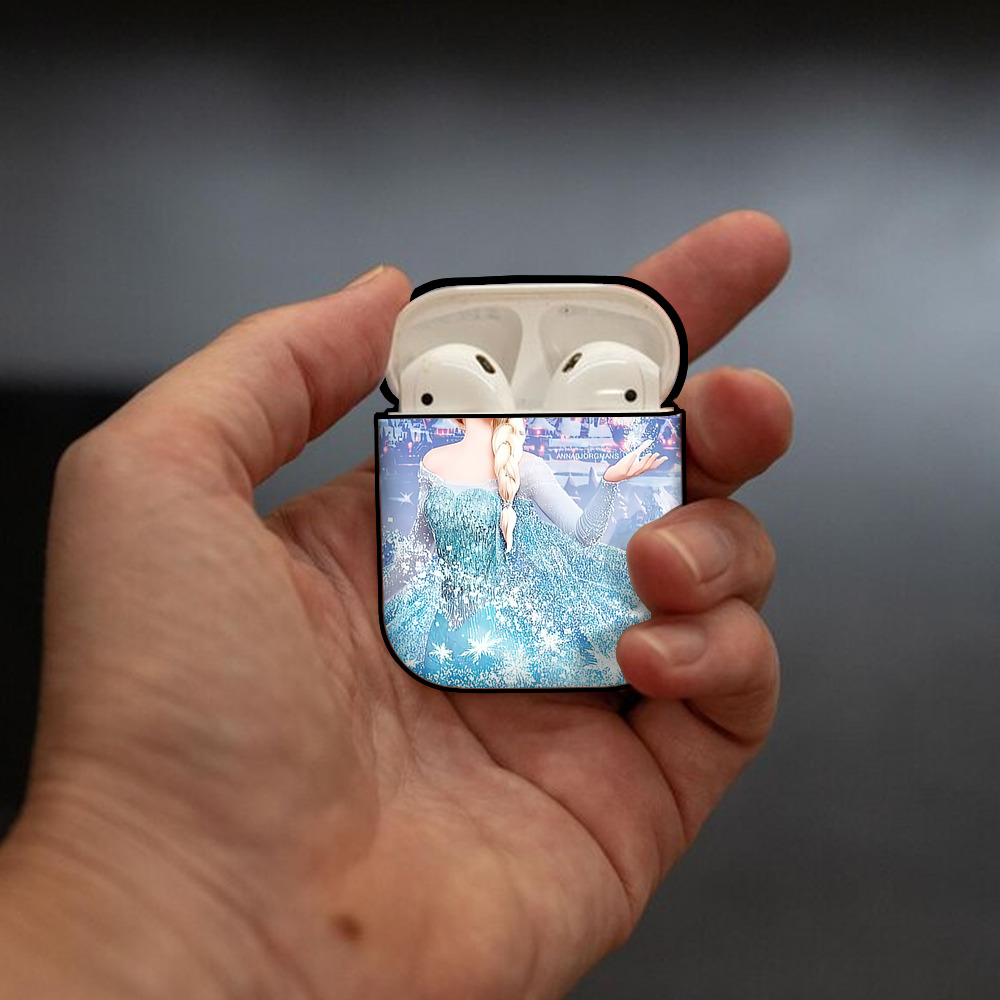 アナと雪の女王 アンナ エルサ Frozen Anna Elsa AirPods 第2世代保護ケース ハードシェル ブラック 耐衝撃・防指紋・カラビナ付き