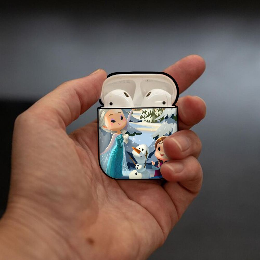 アナと雪の女王 アンナ エルサ Frozen Anna Elsa AirPods 第2世代保護ケース ハードシェル ブラック 耐衝撃・防指紋・カラビナ付き