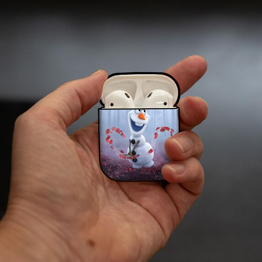 アナと雪の女王 アンナ エルサ Frozen Anna Elsa AirPods 第2世代保護ケース ハードシェル ブラック 耐衝撃・防指紋・カラビナ付き