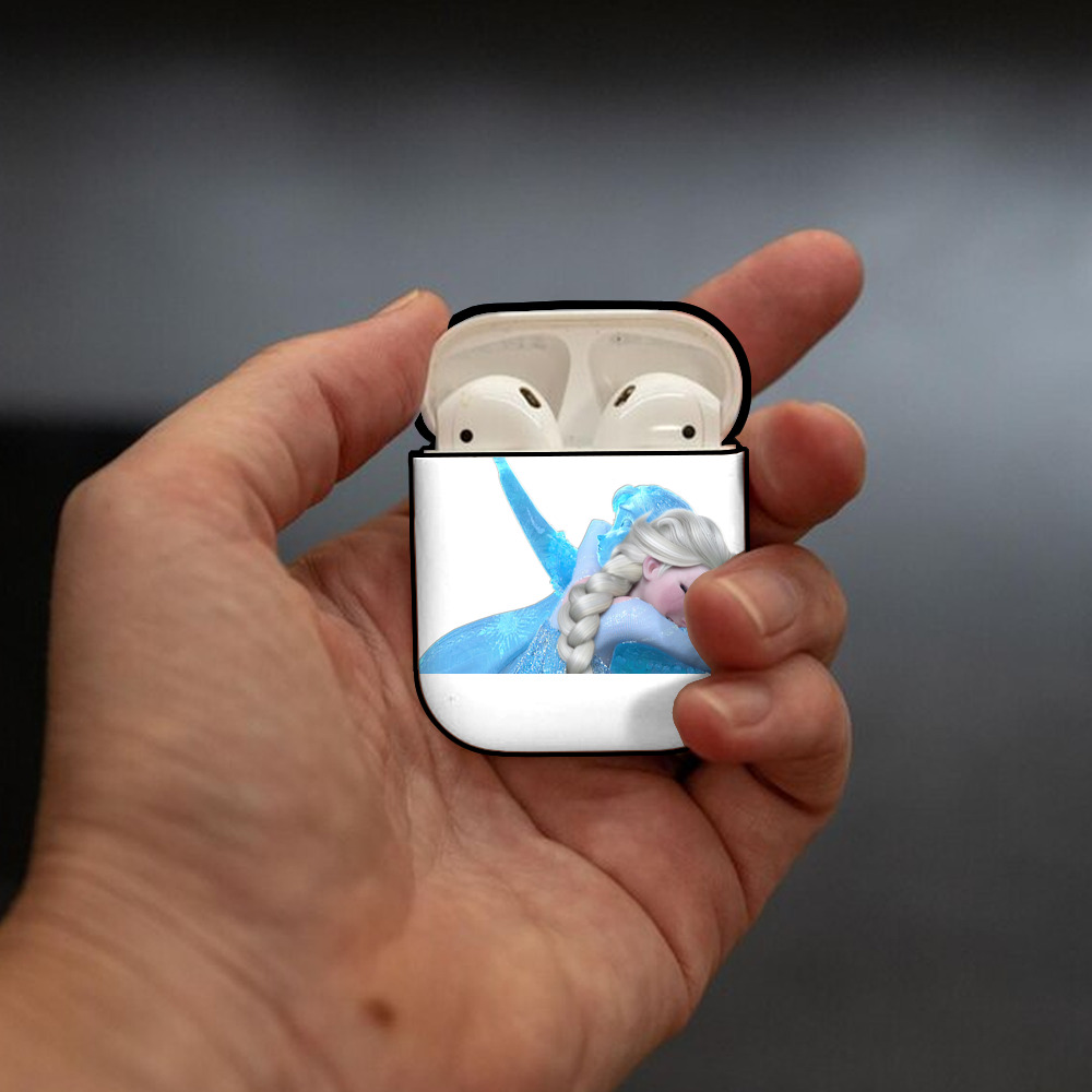 アナと雪の女王 アンナ エルサ Frozen Anna Elsa AirPods 第2世代保護ケース ハードシェル ブラック 耐衝撃・防指紋・カラビナ付き