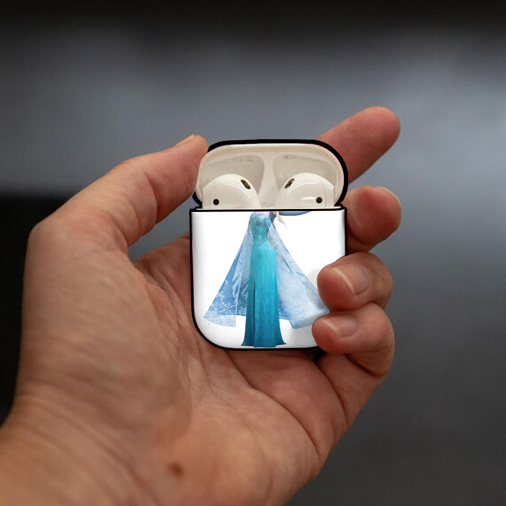 アナと雪の女王 アンナ エルサ Frozen Anna Elsa AirPods 第2世代保護ケース ハードシェル ブラック 耐衝撃・防指紋・カラビナ付き
