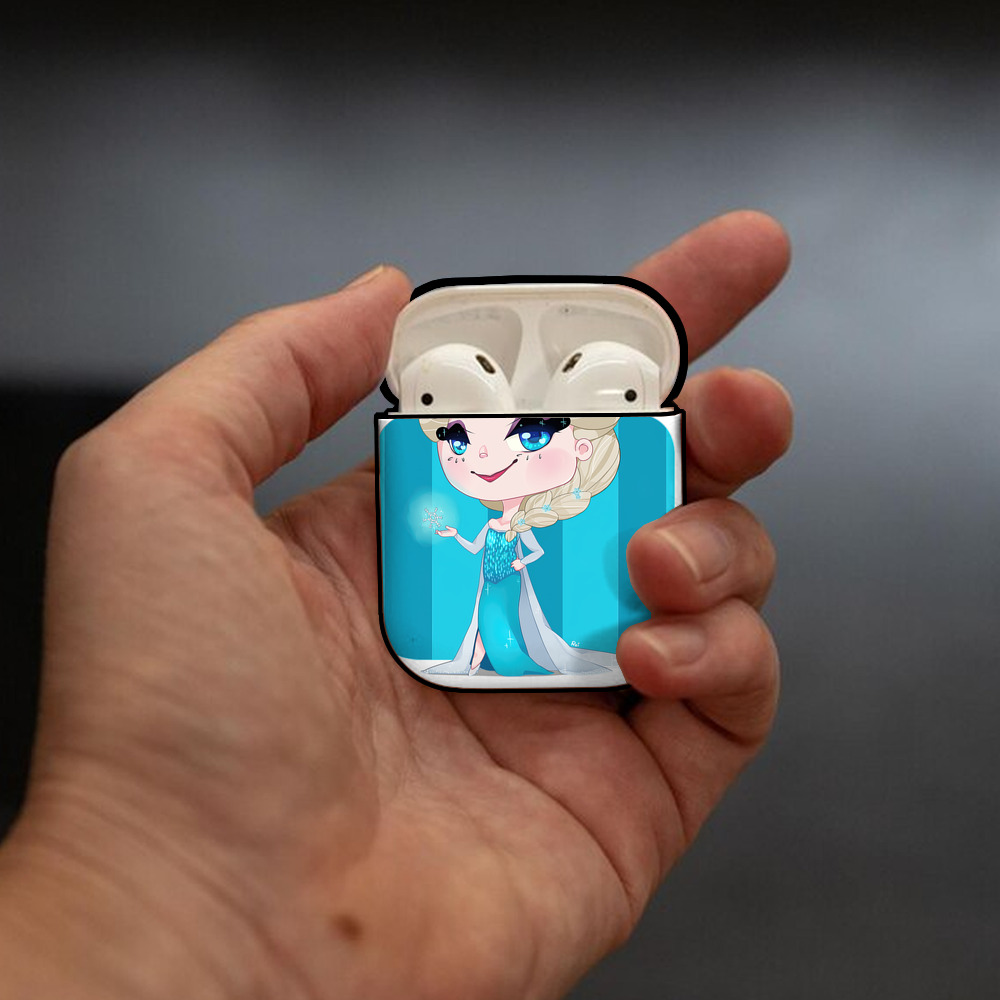 アナと雪の女王 アンナ エルサ Frozen Anna Elsa AirPods 第2世代保護ケース ハードシェル ブラック 耐衝撃・防指紋・カラビナ付き