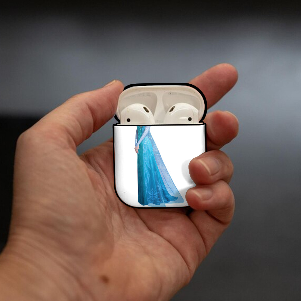 アナと雪の女王 アンナ エルサ Frozen Anna Elsa AirPods 第2世代保護ケース ハードシェル ブラック 耐衝撃・防指紋・カラビナ付き