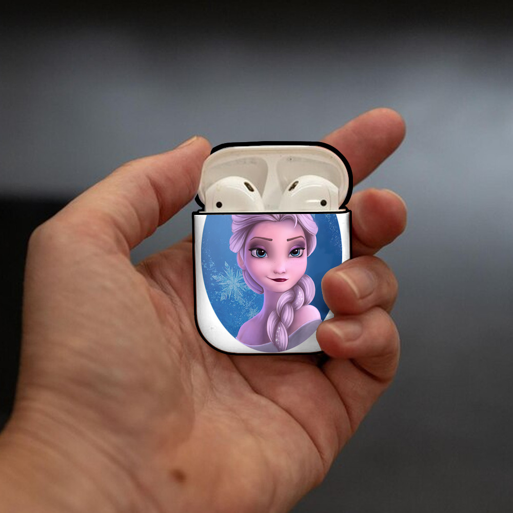 アナと雪の女王 アンナ エルサ Frozen Anna Elsa AirPods 第2世代保護ケース ハードシェル ブラック 耐衝撃・防指紋・カラビナ付き