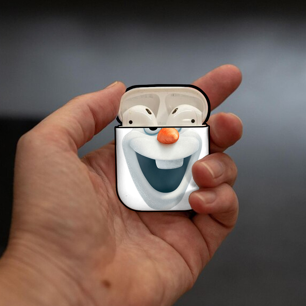 アナと雪の女王 アンナ エルサ Frozen Anna Elsa AirPods 第2世代保護ケース ハードシェル ブラック 耐衝撃・防指紋・カラビナ付き