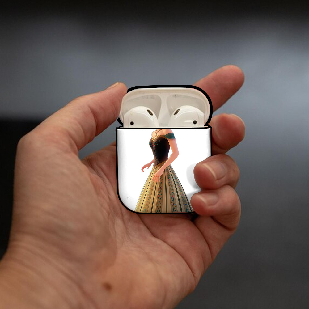 アナと雪の女王 アンナ エルサ Frozen Anna Elsa AirPods 第2世代保護ケース ハードシェル ブラック 耐衝撃・防指紋・カラビナ付き