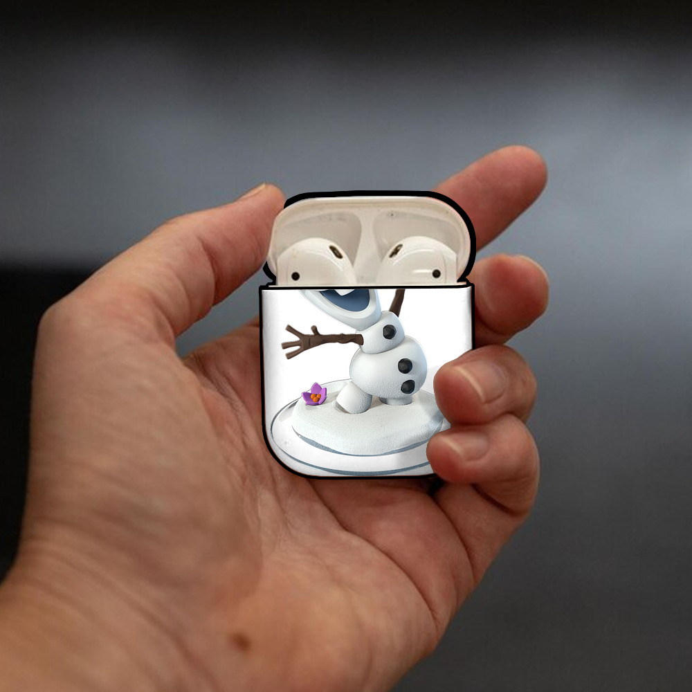 アナと雪の女王 アンナ エルサ Frozen Anna Elsa AirPods 第2世代保護ケース ハードシェル ブラック 耐衝撃・防指紋・カラビナ付き