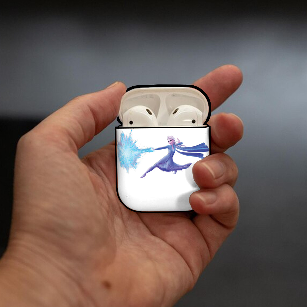 アナと雪の女王 アンナ エルサ Frozen Anna Elsa AirPods 第2世代保護ケース ハードシェル ブラック 耐衝撃・防指紋・カラビナ付き