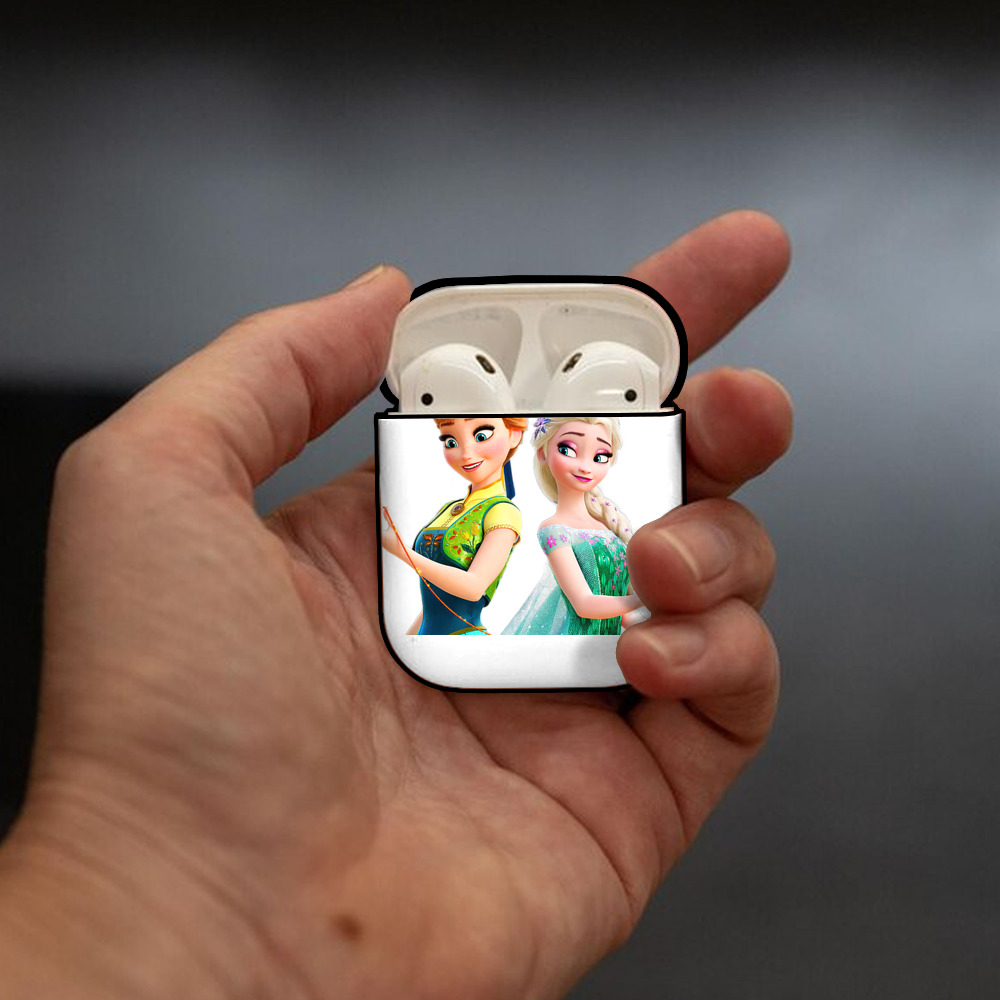 アナと雪の女王 アンナ エルサ Frozen Anna Elsa AirPods 第2世代保護ケース ハードシェル ブラック 耐衝撃・防指紋・カラビナ付き