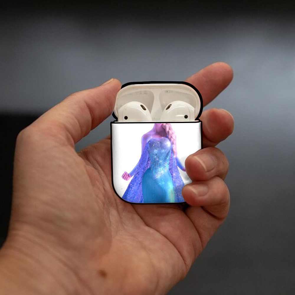 アナと雪の女王 アンナ エルサ Frozen Anna Elsa AirPods 第2世代保護ケース ハードシェル ブラック 耐衝撃・防指紋・カラビナ付き