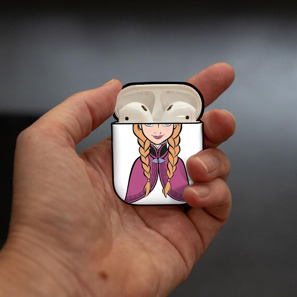 アナと雪の女王 アンナ エルサ Frozen Anna Elsa AirPods 第2世代保護ケース ハードシェル ブラック 耐衝撃・防指紋・カラビナ付き