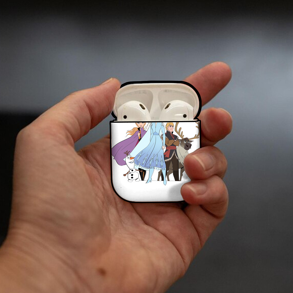 アナと雪の女王 アンナ エルサ Frozen Anna Elsa AirPods 第2世代保護ケース ハードシェル ブラック 耐衝撃・防指紋・カラビナ付き