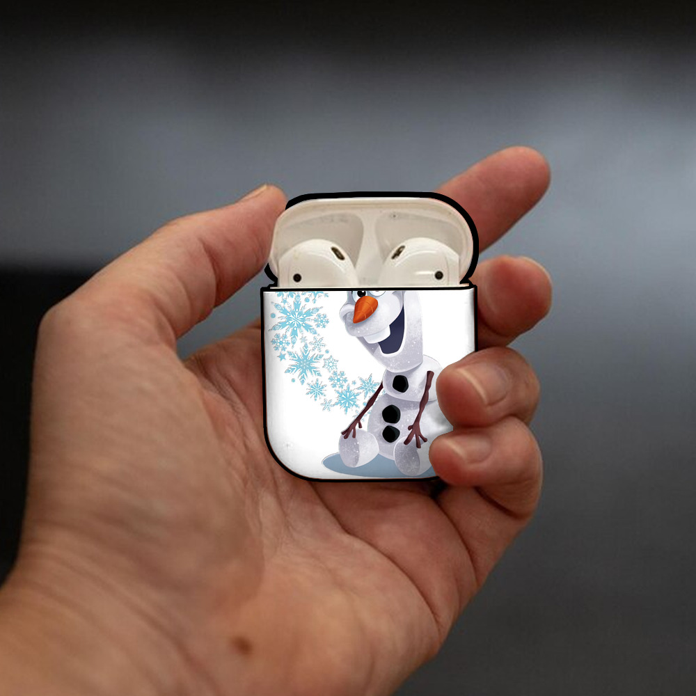 アナと雪の女王 アンナ エルサ Frozen Anna Elsa AirPods 第2世代保護ケース ハードシェル ブラック 耐衝撃・防指紋・カラビナ付き