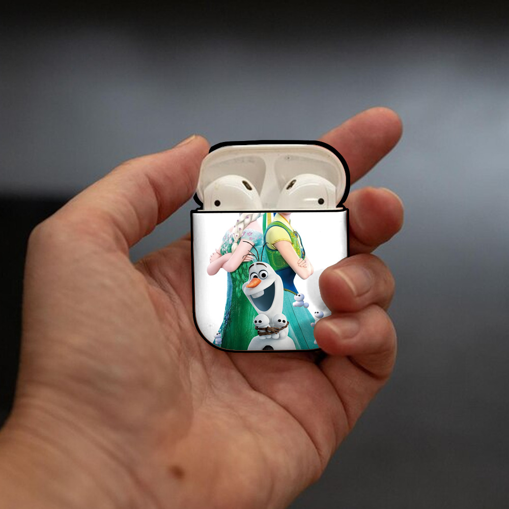 アナと雪の女王 アンナ エルサ Frozen Anna Elsa AirPods 第2世代保護ケース ハードシェル ブラック 耐衝撃・防指紋・カラビナ付き