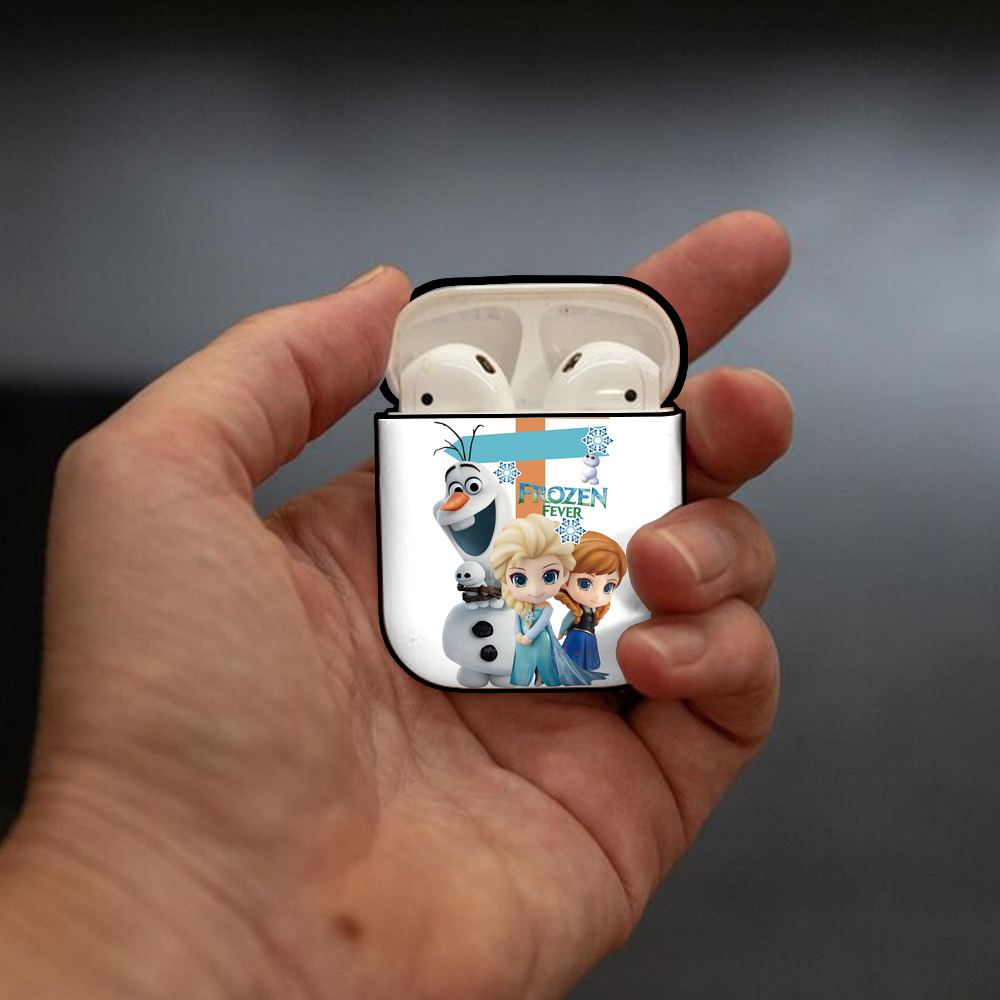 アナと雪の女王 アンナ エルサ Frozen Anna Elsa AirPods 第2世代保護ケース ハードシェル ブラック 耐衝撃・防指紋・カラビナ付き